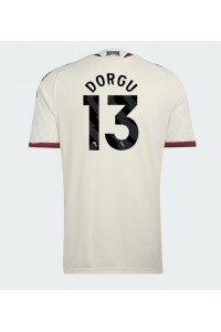 Manchester United Patrick Dorgu #13 Jalkapallovaatteet Kolmaspaita 2026-27 Lyhythihainen